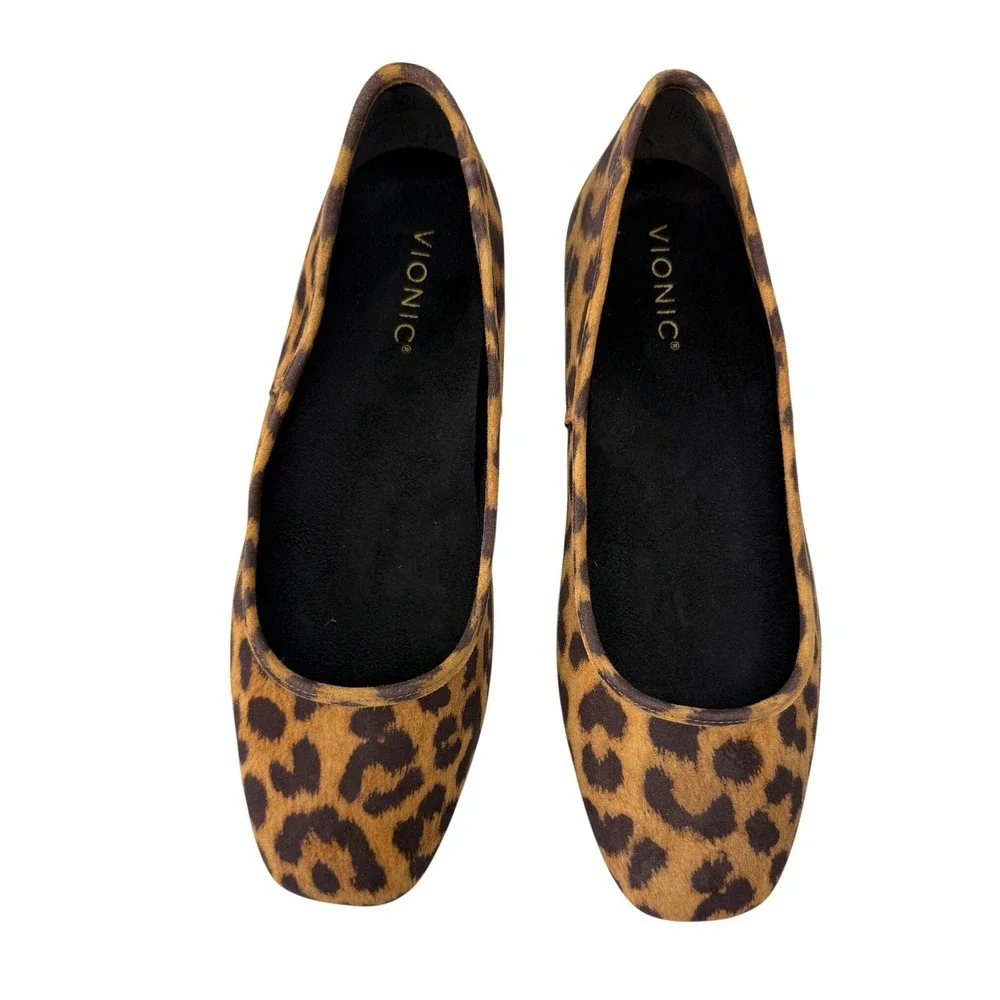 Vionic Orinda Leopard Print Square Toe Ballet Orthopedic Flats Womens 9 Wide NEW